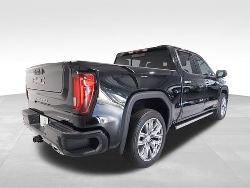 Used 2022 GMC Sierra 1500 Denali w/ Denali Reserve Package AWD/4WD image 4