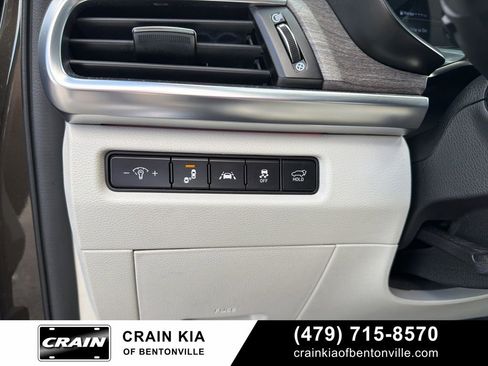 Certified 2022 Kia Telluride SX w/ SX Prestige Package AWD/4WD image 11