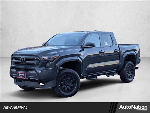 Used 2025 Toyota Tacoma SR5 image 1