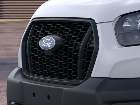 New 2026 Ford Transit 250 Low Roof RWD image 17
