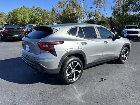 Used 2024 Chevrolet Trax RS w/ Driver Confidence Package image 6