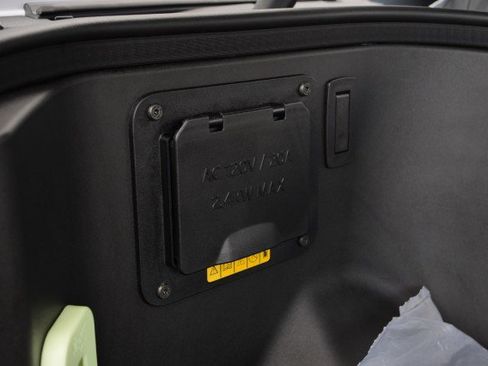 Used 2024 Ford F150 Lightning Platinum AWD/4WD image 56