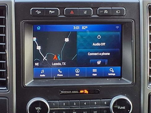 Used 2021 Ford Expedition XLT image 14