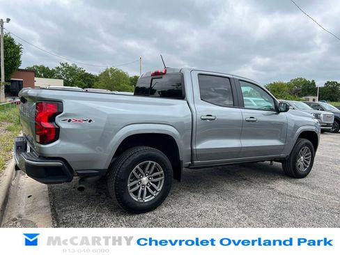 Used 2024 Chevrolet Colorado LT w/ LT Convenience Package AWD/4WD image 3