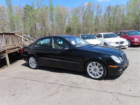 Used 2008 Mercedes-Benz E 350 4MATIC Sedan image 5