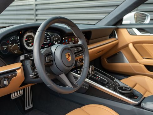 Certified 2025 Porsche 911 Turbo S image 4