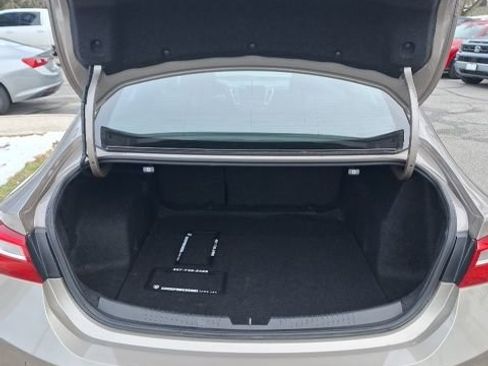 Used 2024 Chevrolet Malibu LT image 9