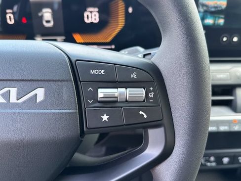 New 2026 Kia K4 FWD image 27