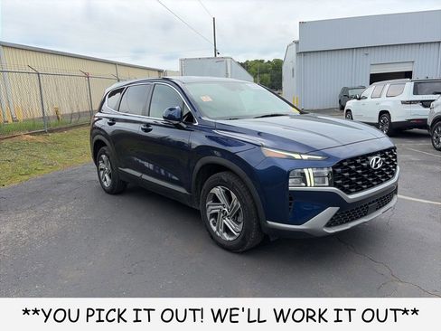 Used 2022 Hyundai Santa Fe SE image 1