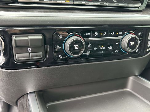 Used 2026 Chevrolet Silverado 2500 LTZ w/ LTZ Premium Package image 25