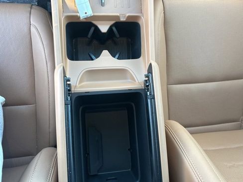 Used 2025 Hyundai Santa Fe Limited image 22