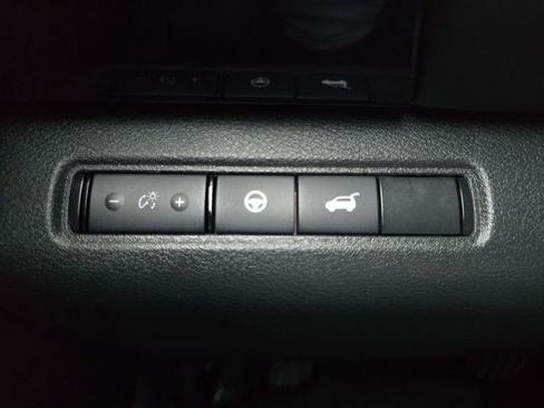 New 2026 Nissan Pathfinder SV image 10