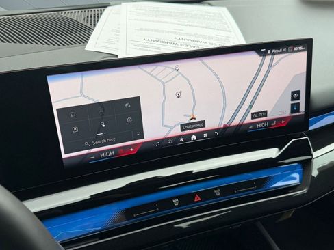 Used 2025 BMW i5 M60 w/ Premium Package image 27