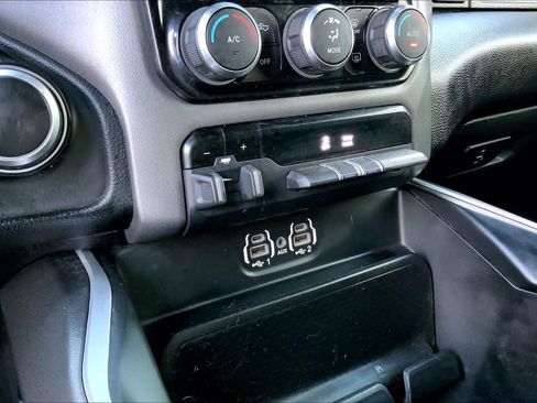 Used 2020 RAM 1500 Lone Star image 33