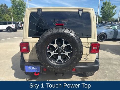 Used 2022 Jeep Wrangler Unlimited Rubicon w/ Steel Bumper Group AWD/4WD image 6