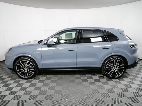 New 2026 Porsche Cayenne E-Hybrid image 2