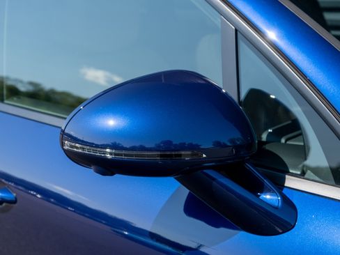 Certified 2026 Porsche Macan image 33