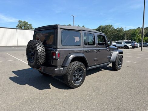 Used 2023 Jeep Wrangler Unlimited w/ Cold Weather Group AWD/4WD image 5