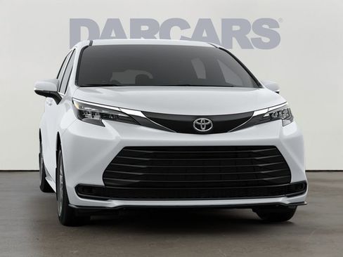 New 2026 Toyota Sienna LE image 18