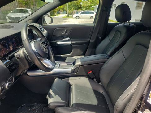 Used 2025 Mercedes-Benz GLA 250 image 17