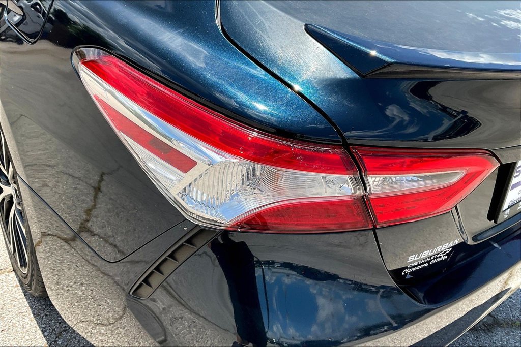 Used 2019 Toyota Camry SE FWD image 26