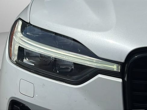 Used 2024 Volvo XC60 B5 Plus w/ Climate Package AWD/4WD image 9