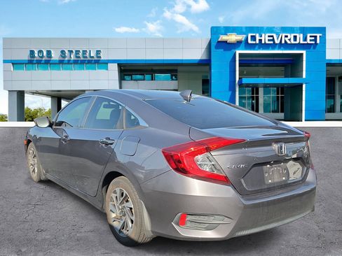 Used 2018 Honda Civic EX image 4