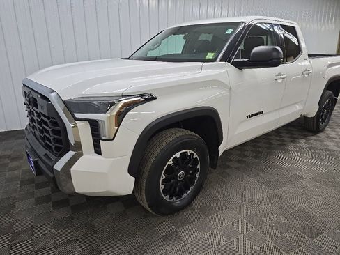 Used 2023 Toyota Tundra SR5 w/ TRD Off-Road Package AWD/4WD image 8