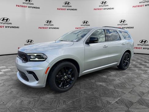 Used 2024 Dodge Durango GT RWD image 7