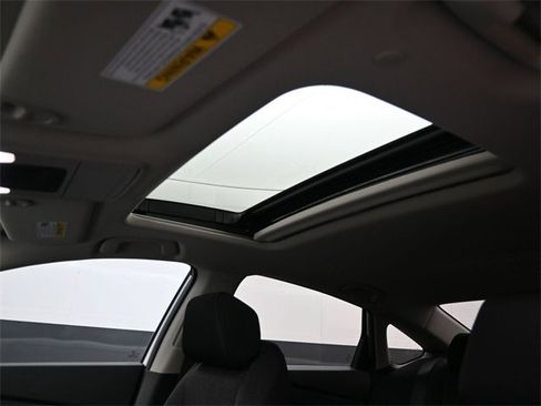 New 2025 Honda Accord SE image 4