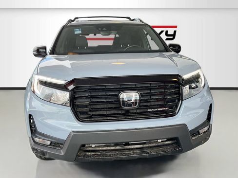 Used 2024 Honda Passport Black Edition image 2