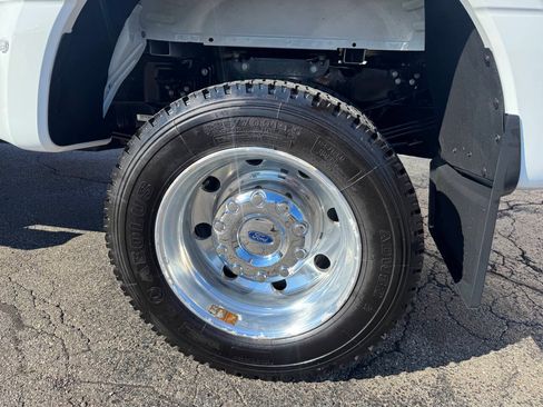 Used 2025 Ford F450 Lariat w/ Camper Package AWD/4WD image 7