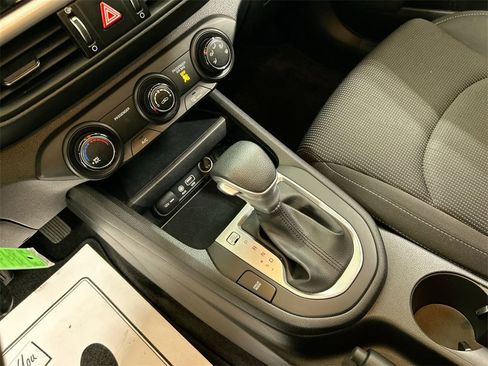 Used 2021 Kia Forte LXS image 17