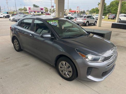 Used 2020 Kia Rio S image 4