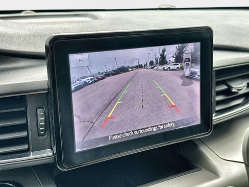 Used 2021 Ford Explorer XLT w/ Equipment Group 202A RWD image 28