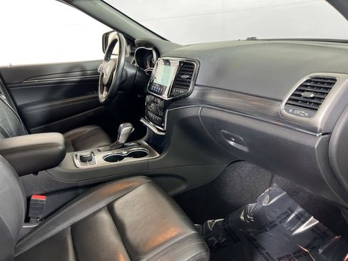 Used 2022 Jeep Grand Cherokee Limited image 29