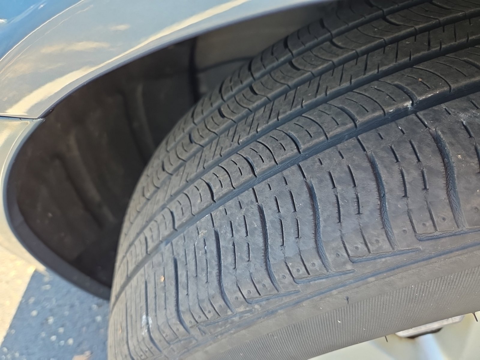 Used 2003 Toyota Camry XLE w/ XLE Premium Plus Pkg FWD image 9
