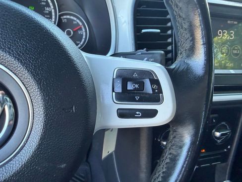 Used 2014 Volkswagen Beetle 2.5 image 29