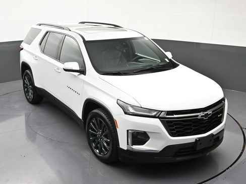 Certified 2023 Chevrolet Traverse RS w/ LPO, Floor Liner Package AWD/4WD image 22