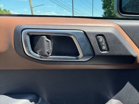 Used 2024 Ford Bronco Outer Banks AWD/4WD image 21