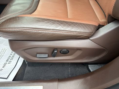 Used 2023 Ford Explorer King Ranch w/ Technology Package RWD image 10