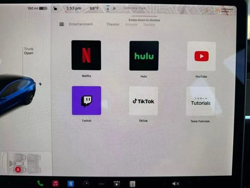 Used 2023 Tesla Model 3 Standard Range image 16