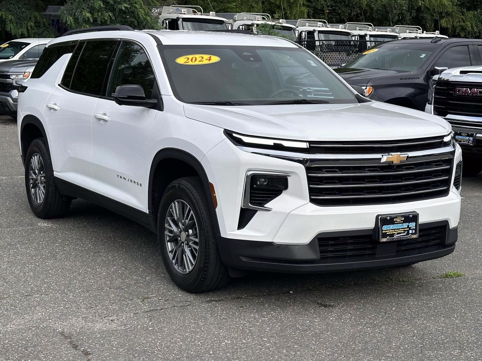 Used 2024 Chevrolet Traverse LT FWD image 5