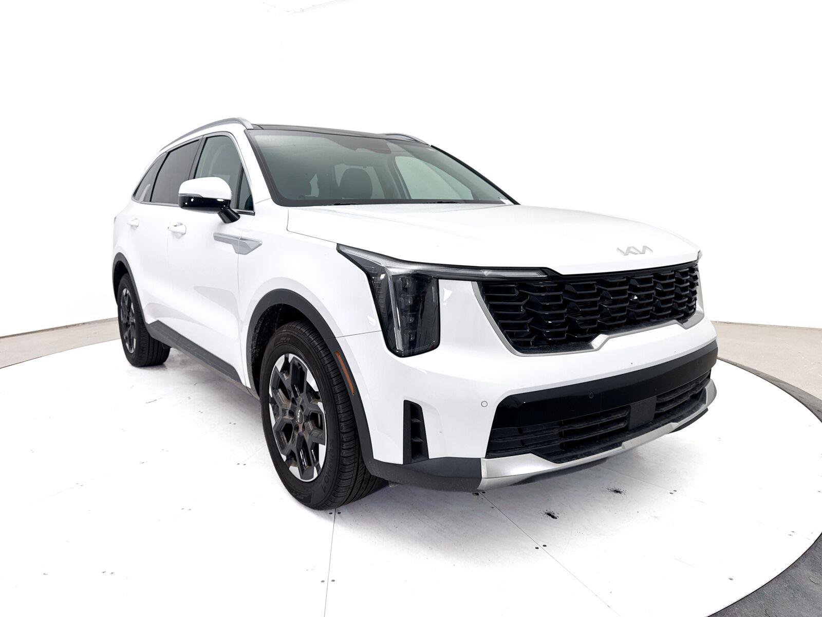 Used 2024 Kia Sorento S w/ Panoramic Sunroof Package FWD image 13