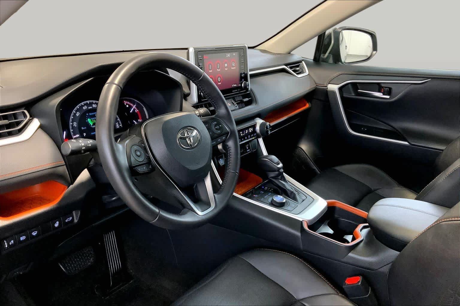 Used 2019 Toyota RAV4 Adventure w/ Cold Weather Package AWD/4WD image 17
