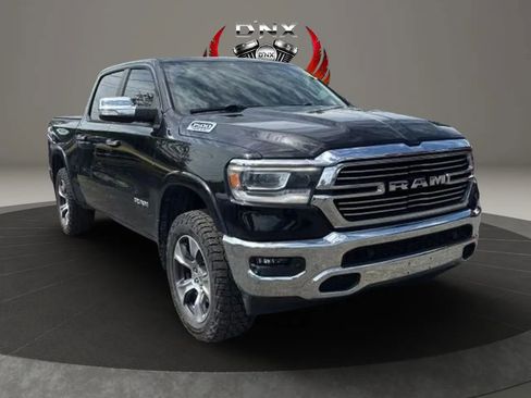 Used 2019 RAM 1500 Laramie AWD/4WD image 11