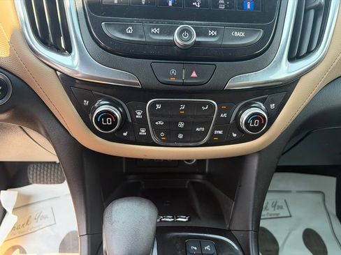 Used 2022 Chevrolet Equinox Premier AWD/4WD image 28