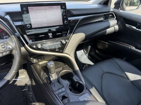 Used 2021 Toyota Camry XSE FWD image 17