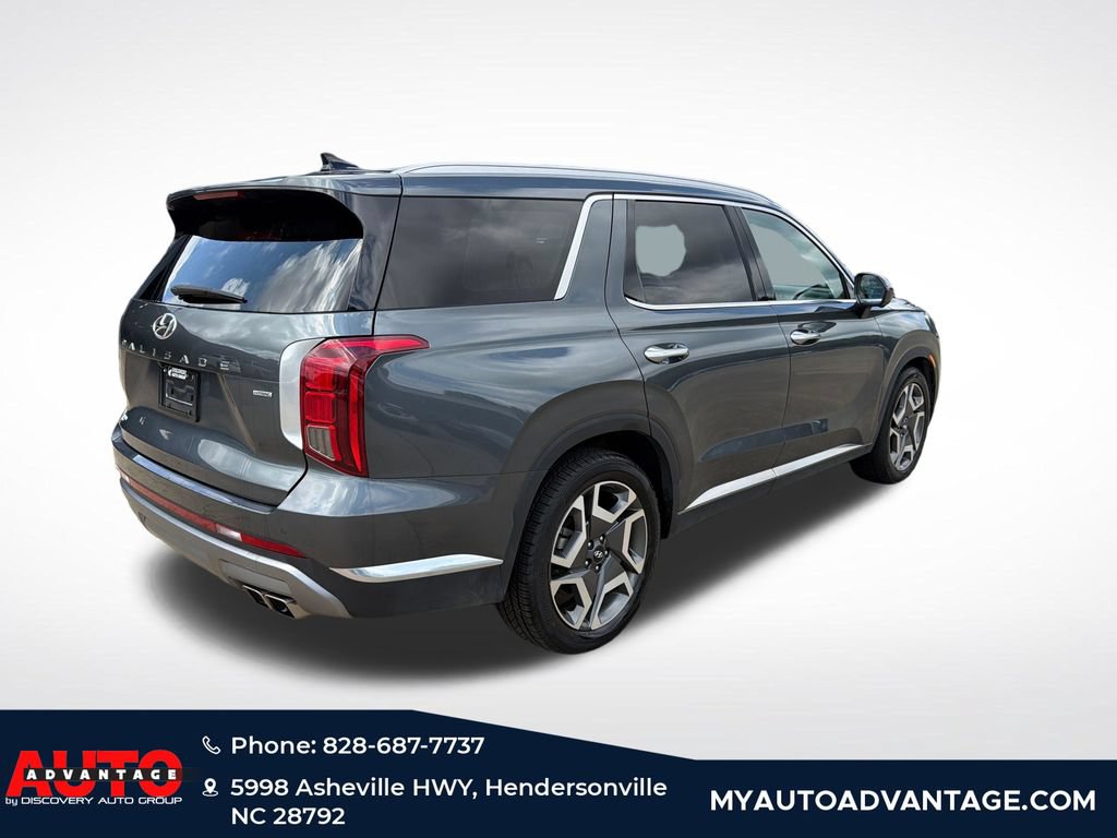 Used 2024 Hyundai Palisade Limited AWD/4WD image 3