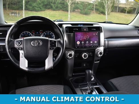 Used 2016 Toyota 4Runner SR5 image 10